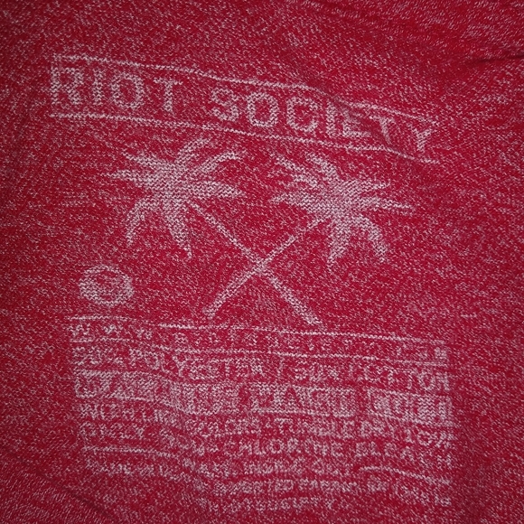 Riot Society S Red Goin Back to California Top - Picture 2 of 8